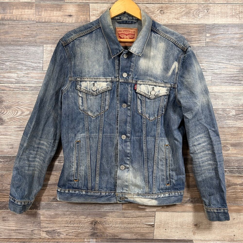 VTG 90’s Levis Acid Wash Denim Trucker Jean Jacket Red Tab Size Large